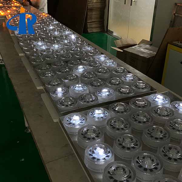 2021 Bidirectional Led led road stud reflectors For Highway